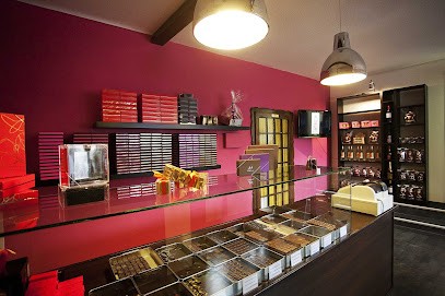 Julien M, Chocolatier à oeting