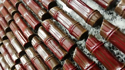 AURORE ET FABIEN marché couvert, Chocolatier à Joigny