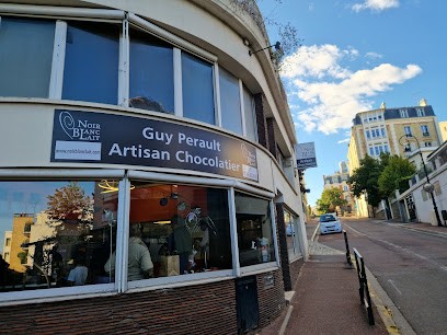 Noir Blanc Lait, Chocolatier à Saint-Cloud