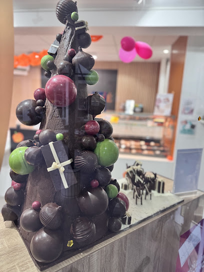 𝐀𝐍𝐓𝐎𝐈𝐍𝐄 𝐇𝐄𝐑𝐕𝐄 𝐂𝐇𝐎𝐂𝐎𝐋𝐀𝐓𝐈𝐄𝐑, Chocolatier à Buxerolles